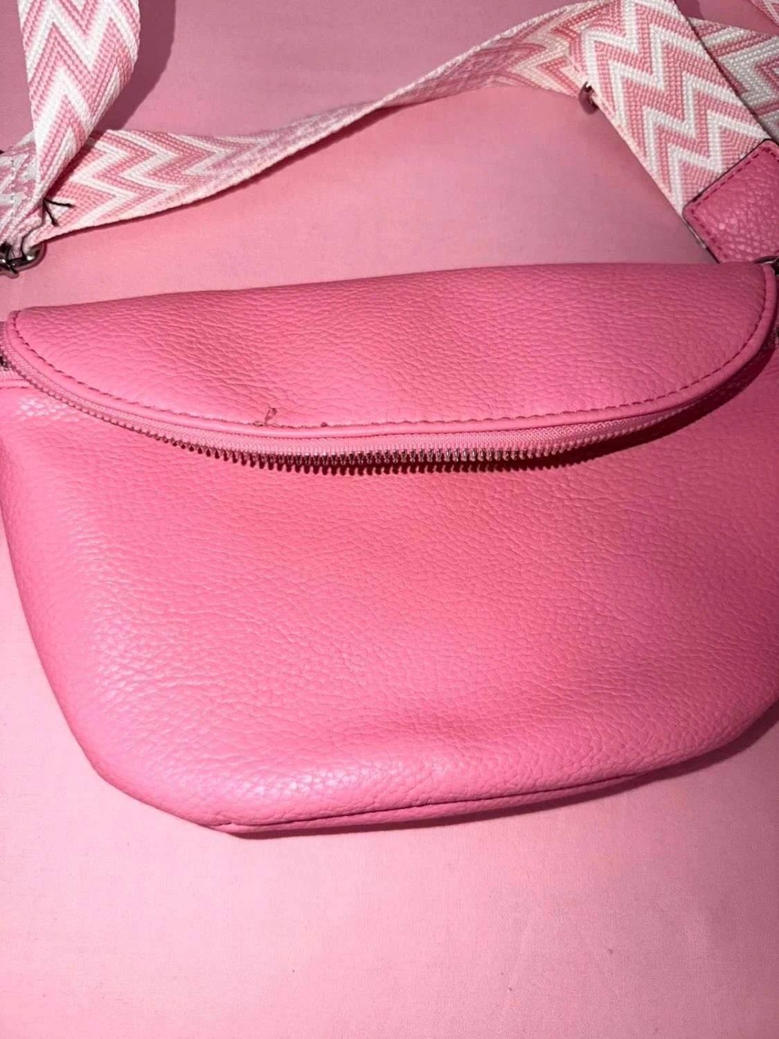 Sac banane rose peu mis très bonne état pas de soucis – photo 3